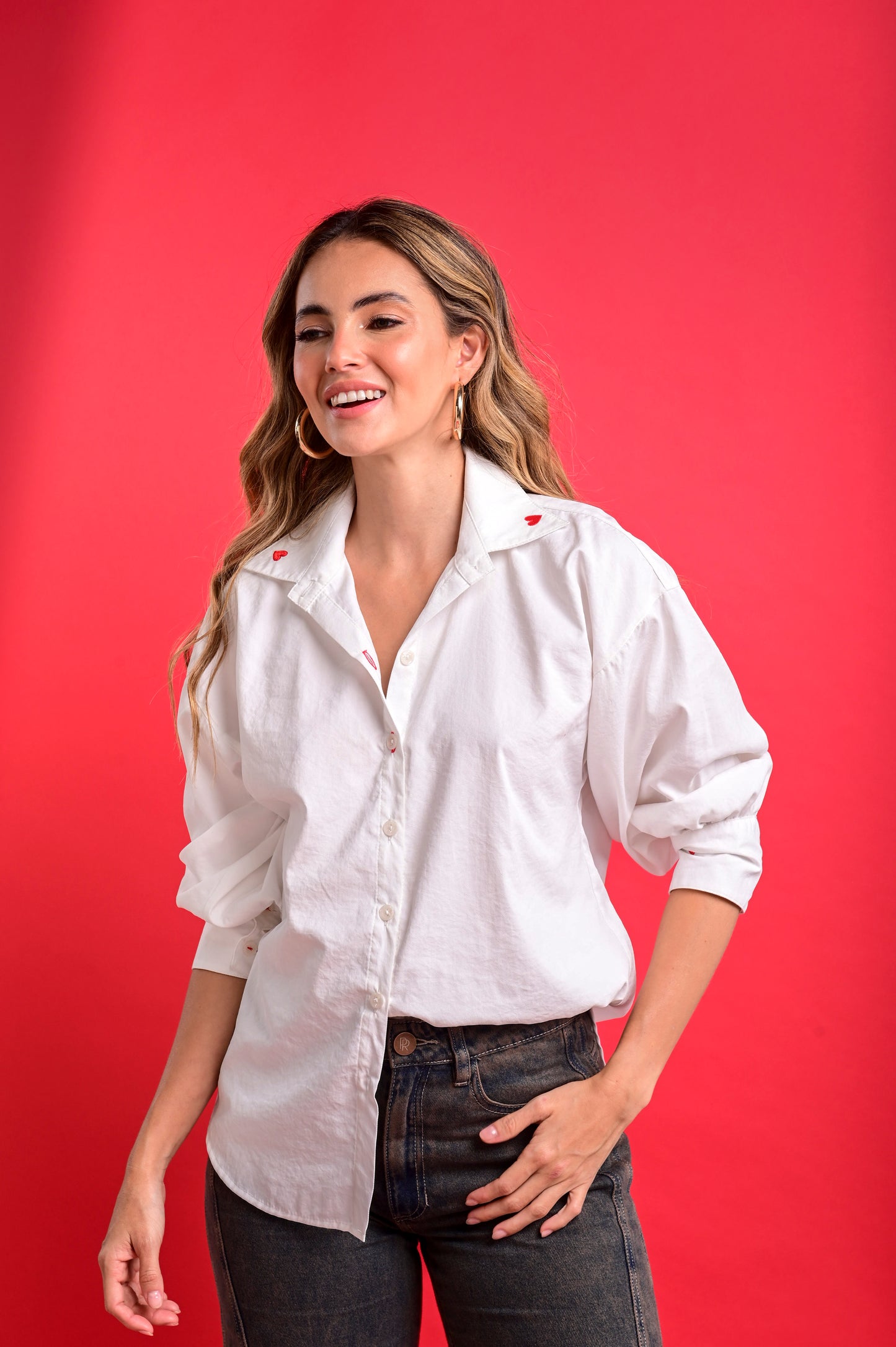 CAMISA MANGA LARGA CORAZONES MINI BORDADOS