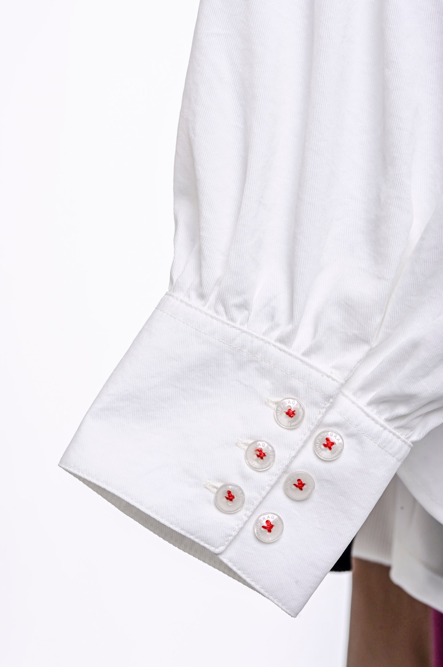 CAMISA MANGA LARGA BORDADA AMOR