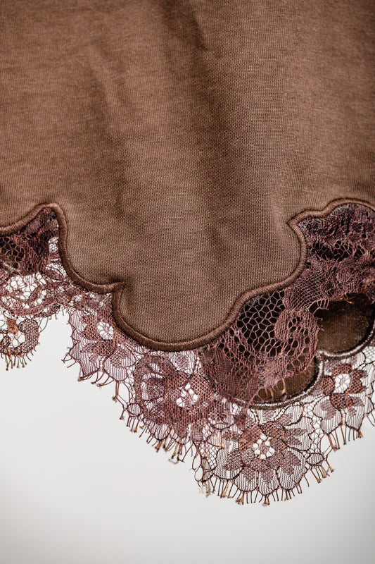 BLUSA BORDADA CON ENCAJE