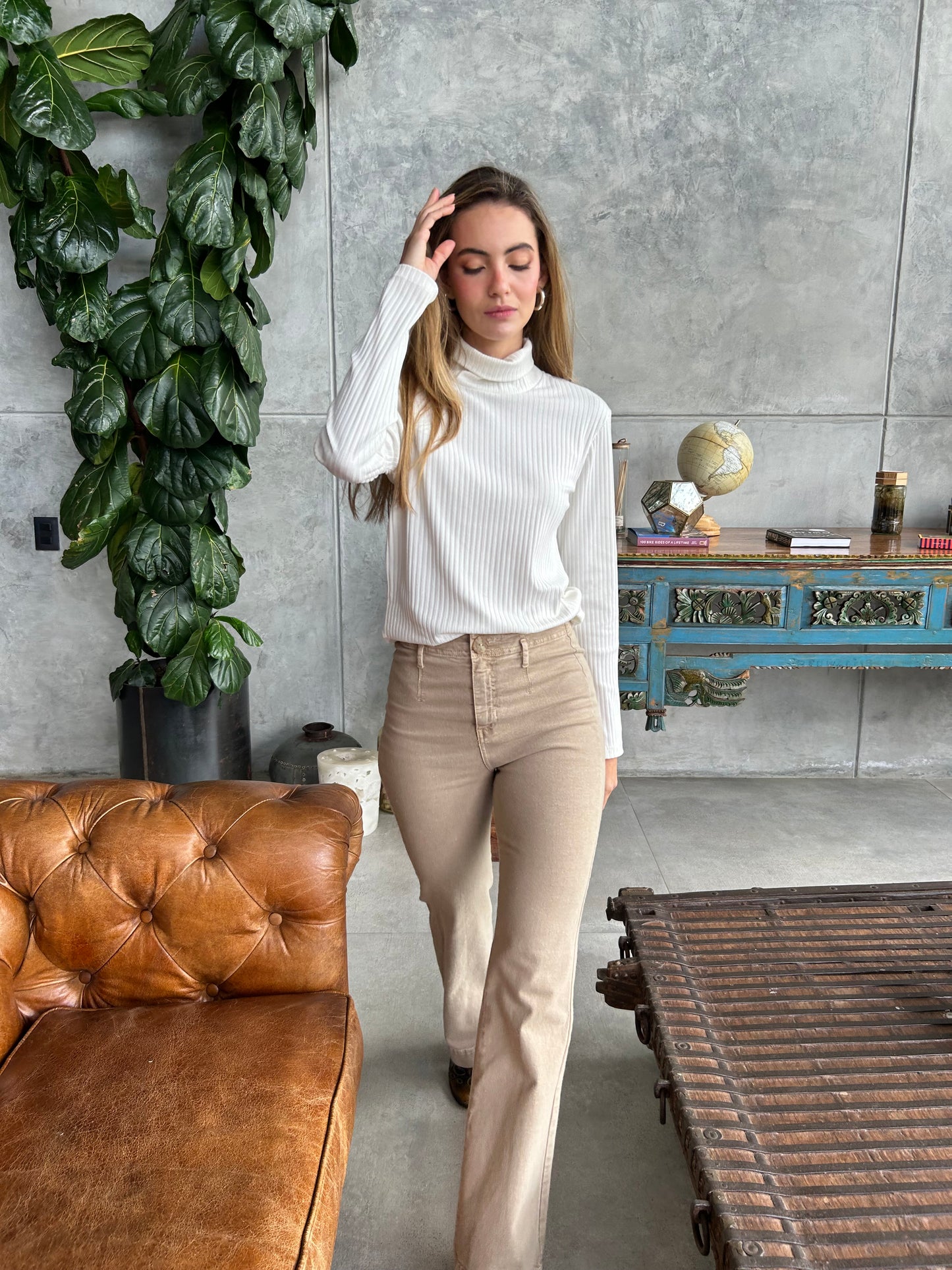 FLARE JEANS CAFÉ CLARO