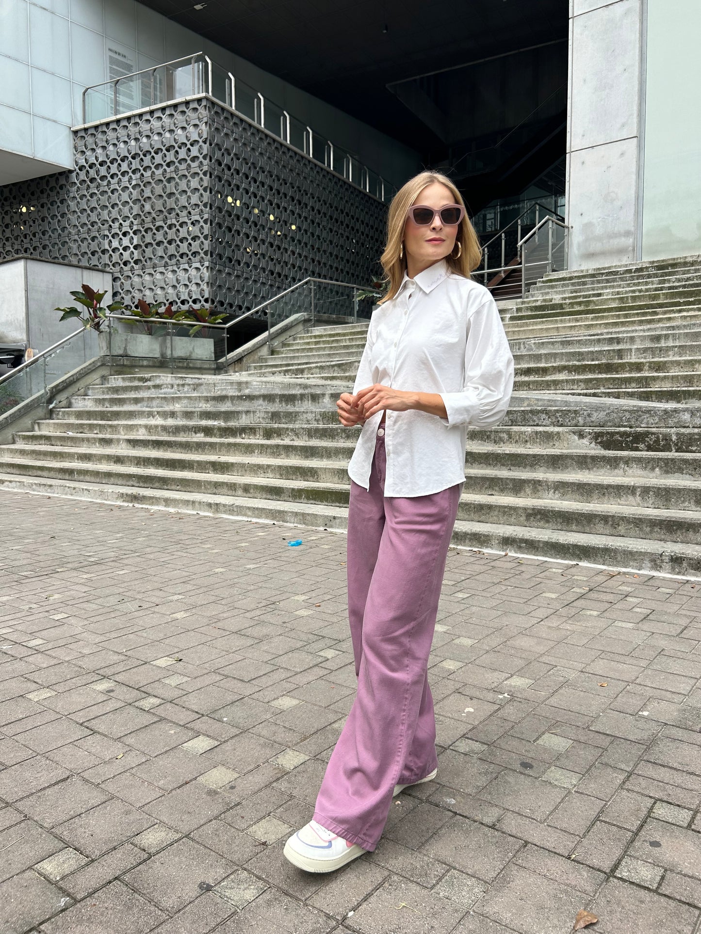 PANTALÓN BOTA AMPLIA