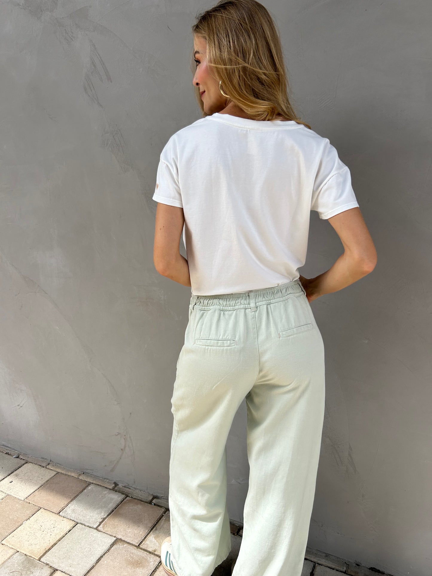 PANTALÓN BOTA AMPLIA