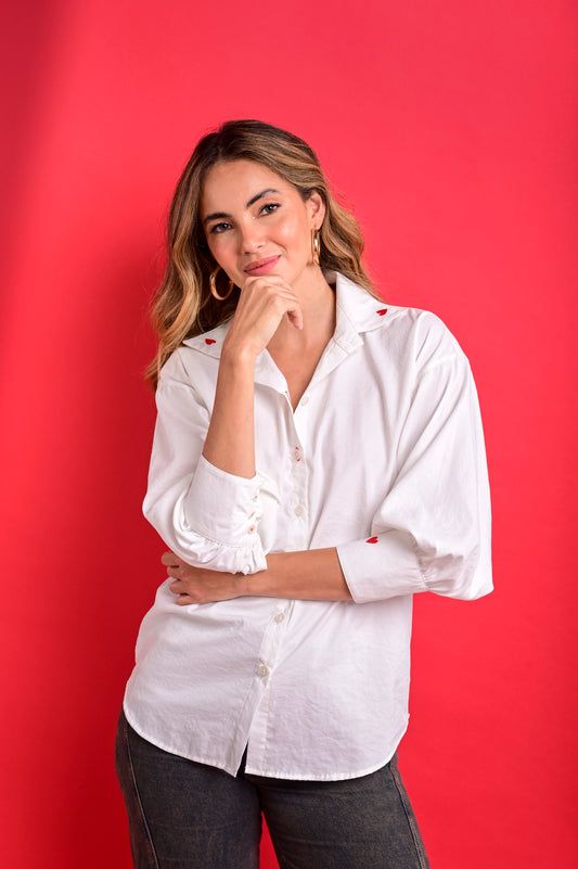 CAMISA MANGA LARGA CORAZONES MINI BORDADOS