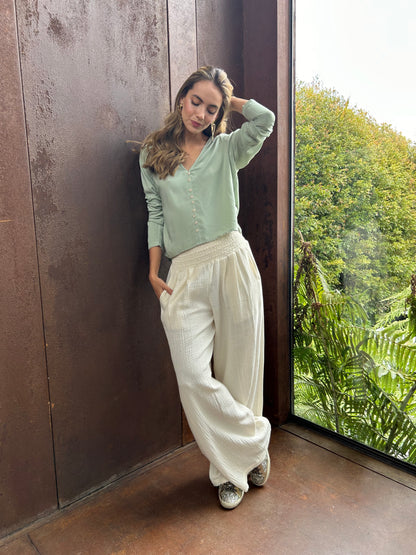 CAMISA MANGA LARGA CUELLO V