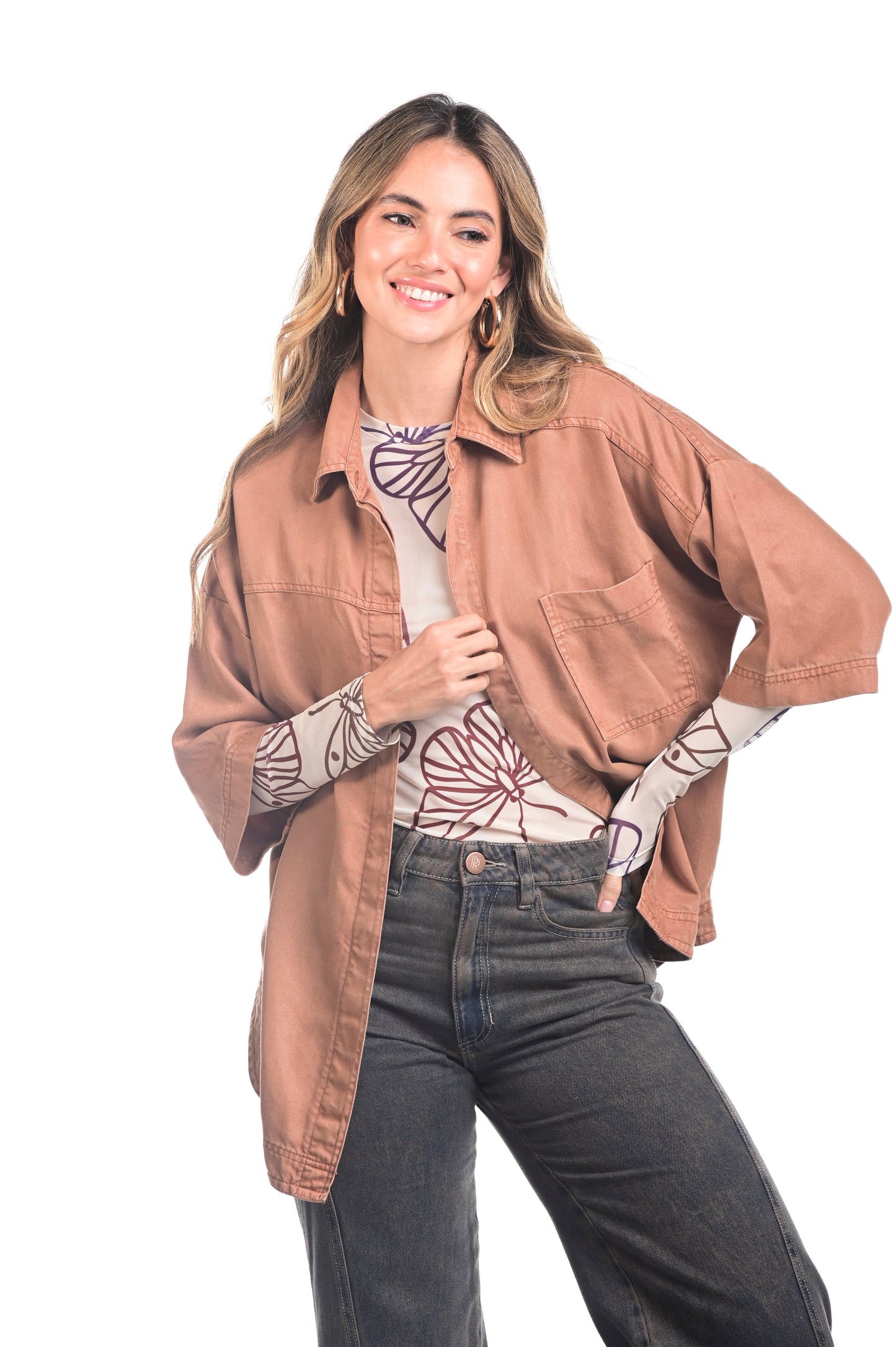 SOBRECAMISA MANGA CORTA DISEÑO ASIMÉTRICO BORDADA