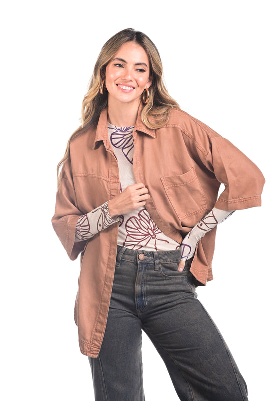 SOBRECAMISA MANGA CORTA DISEÑO ASIMÉTRICO BORDADA