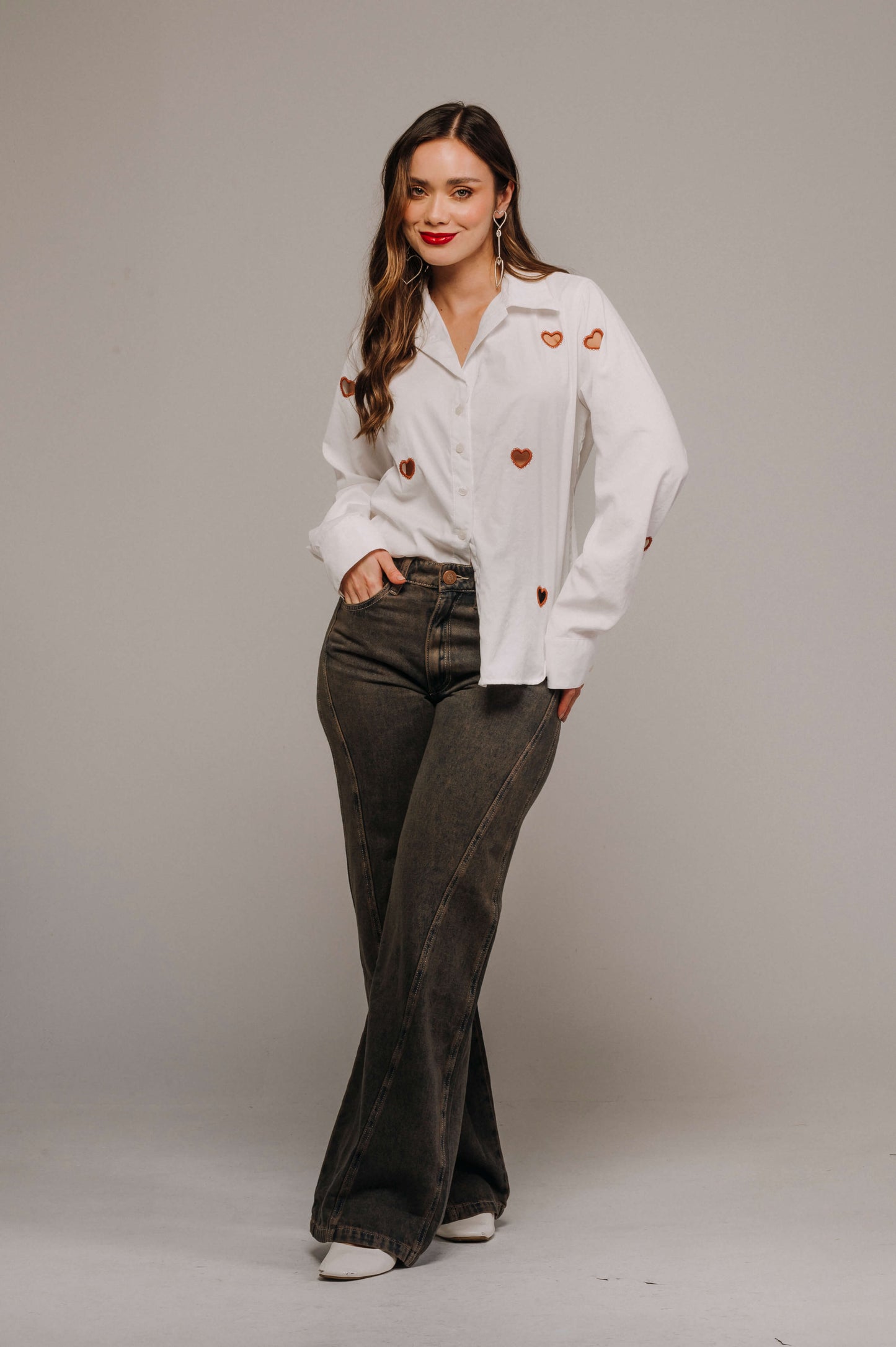 CAMISA CORAZONES ABIERTOS