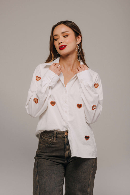CAMISA CORAZONES ABIERTOS