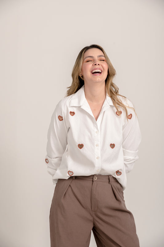 CAMISA CORAZONES ABIERTOS