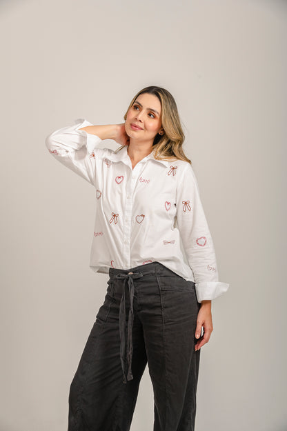 CAMISA MANGA LARGA BORDADA MINI PRINT