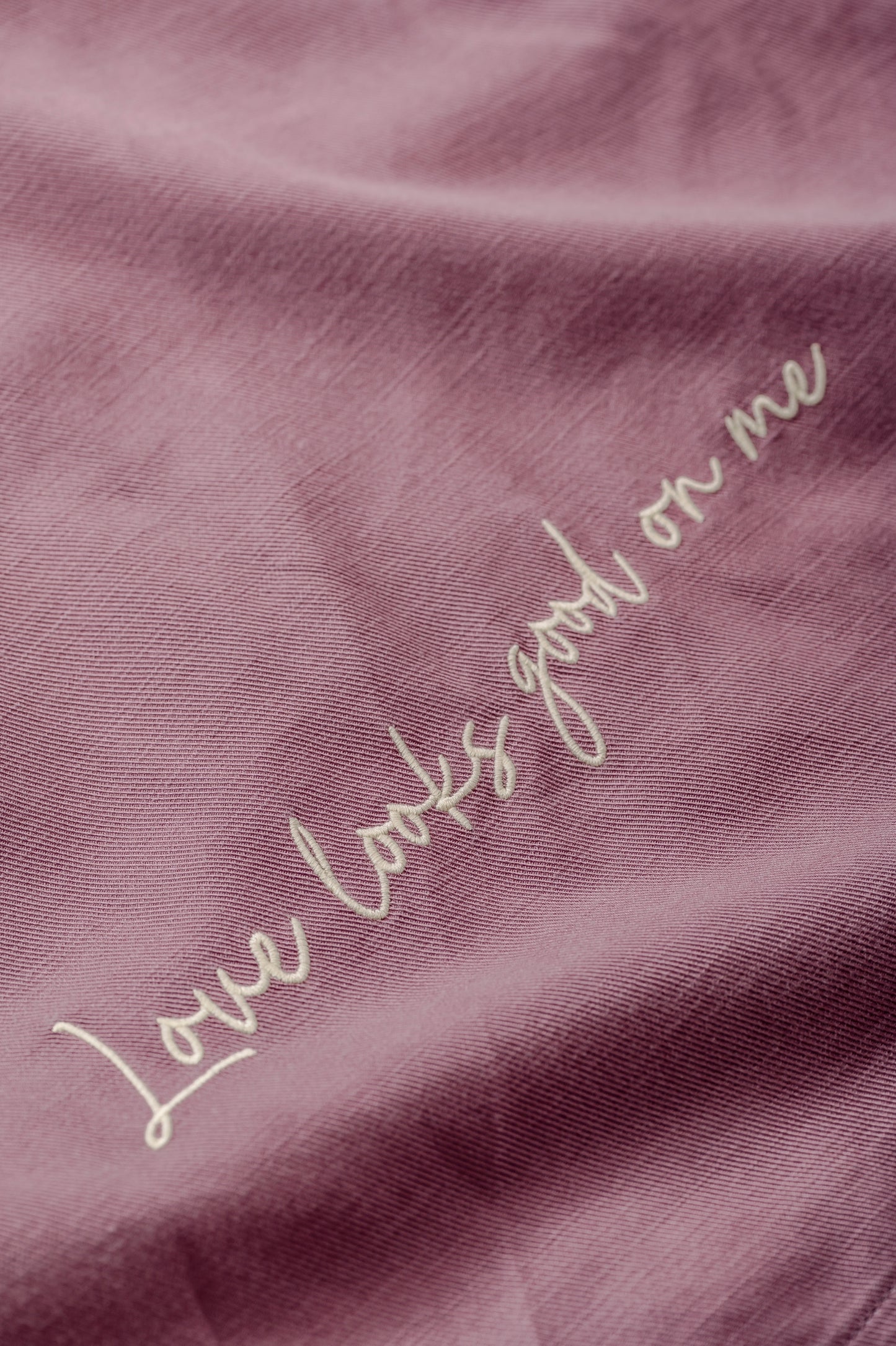 SOBRECAMISA BORDADA CON BOLSILLOS DELANTEROS