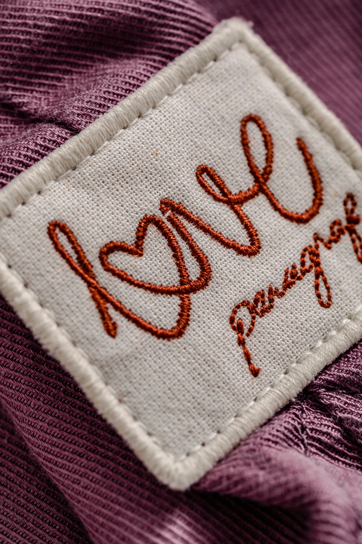 SOBRECAMISA BORDADA CON BOLSILLOS DELANTEROS