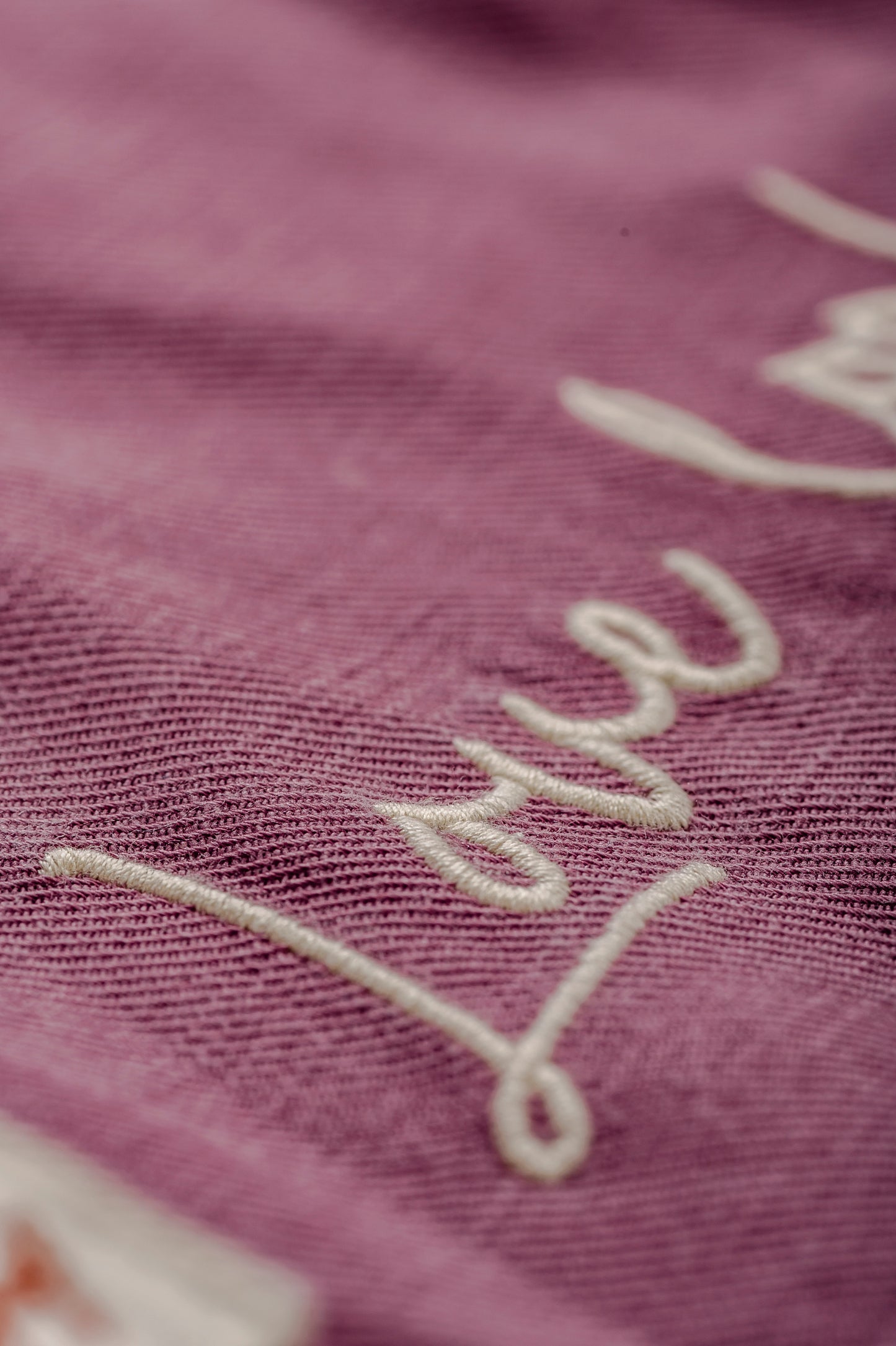 SOBRECAMISA BORDADA CON BOLSILLOS DELANTEROS