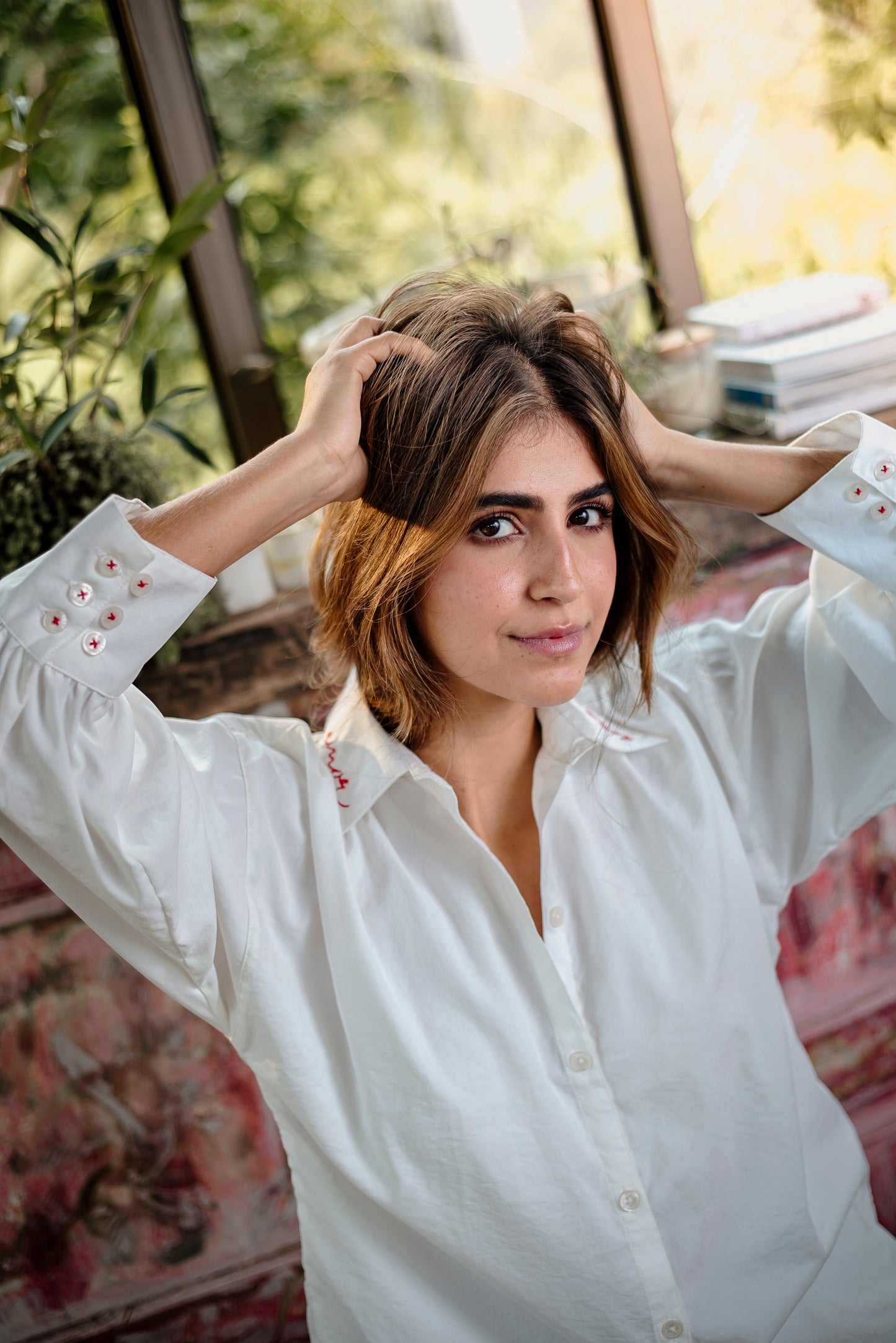 CAMISA MANGA LARGA BORDADA AMOR