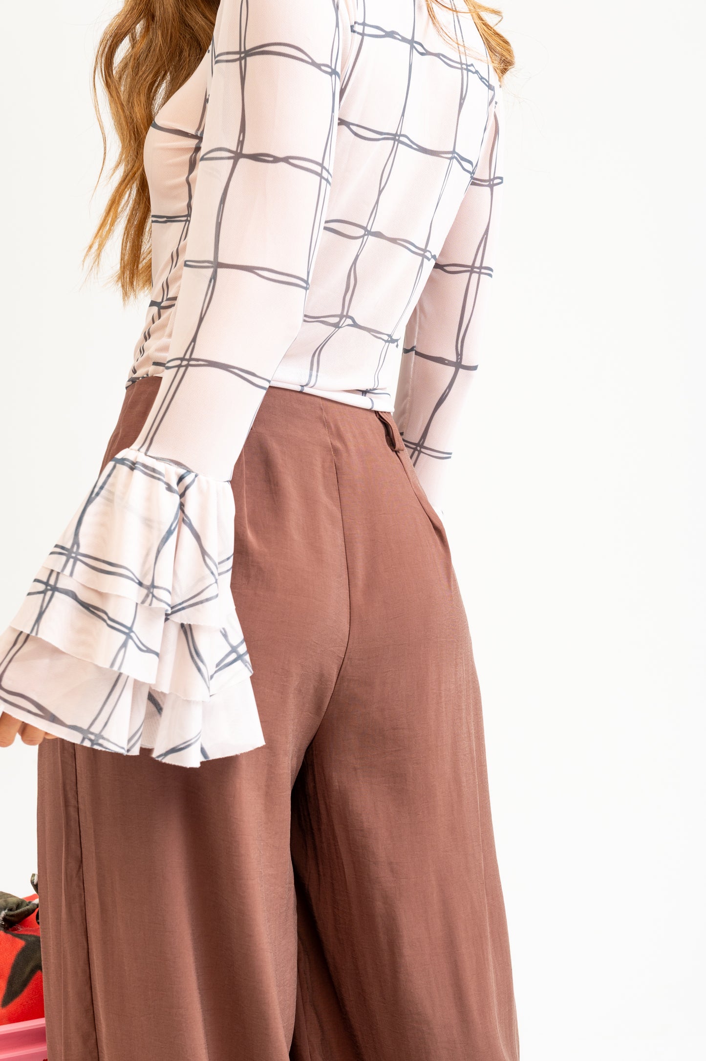 BLUSA MESH MANGA LARGA CON BOLEROS PRINT CUADROS
