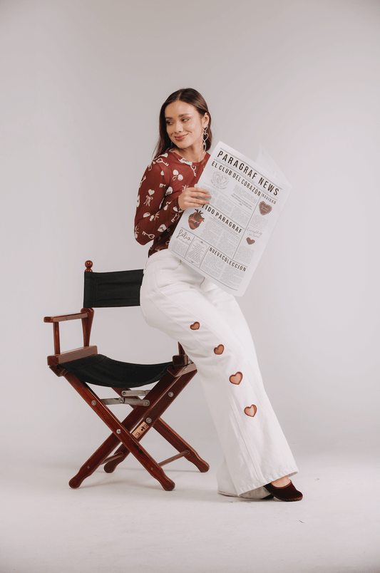 WIDE LEG JEANS CON BORDADOS CORAZÓN