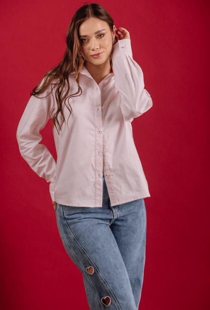 CAMISA MANGA LARGA CON SOLAPA BORDADA