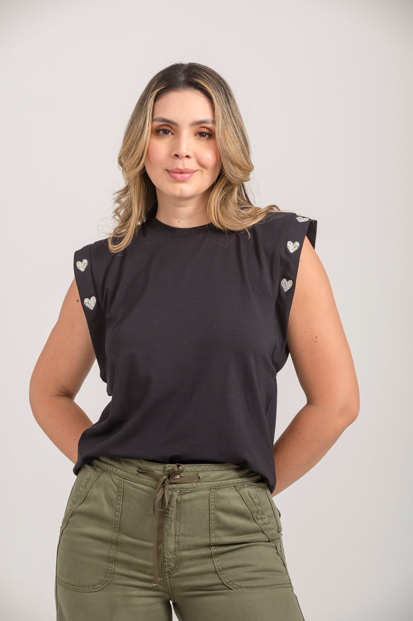 CAMISETA MANGA SISA CORAZONES MINI