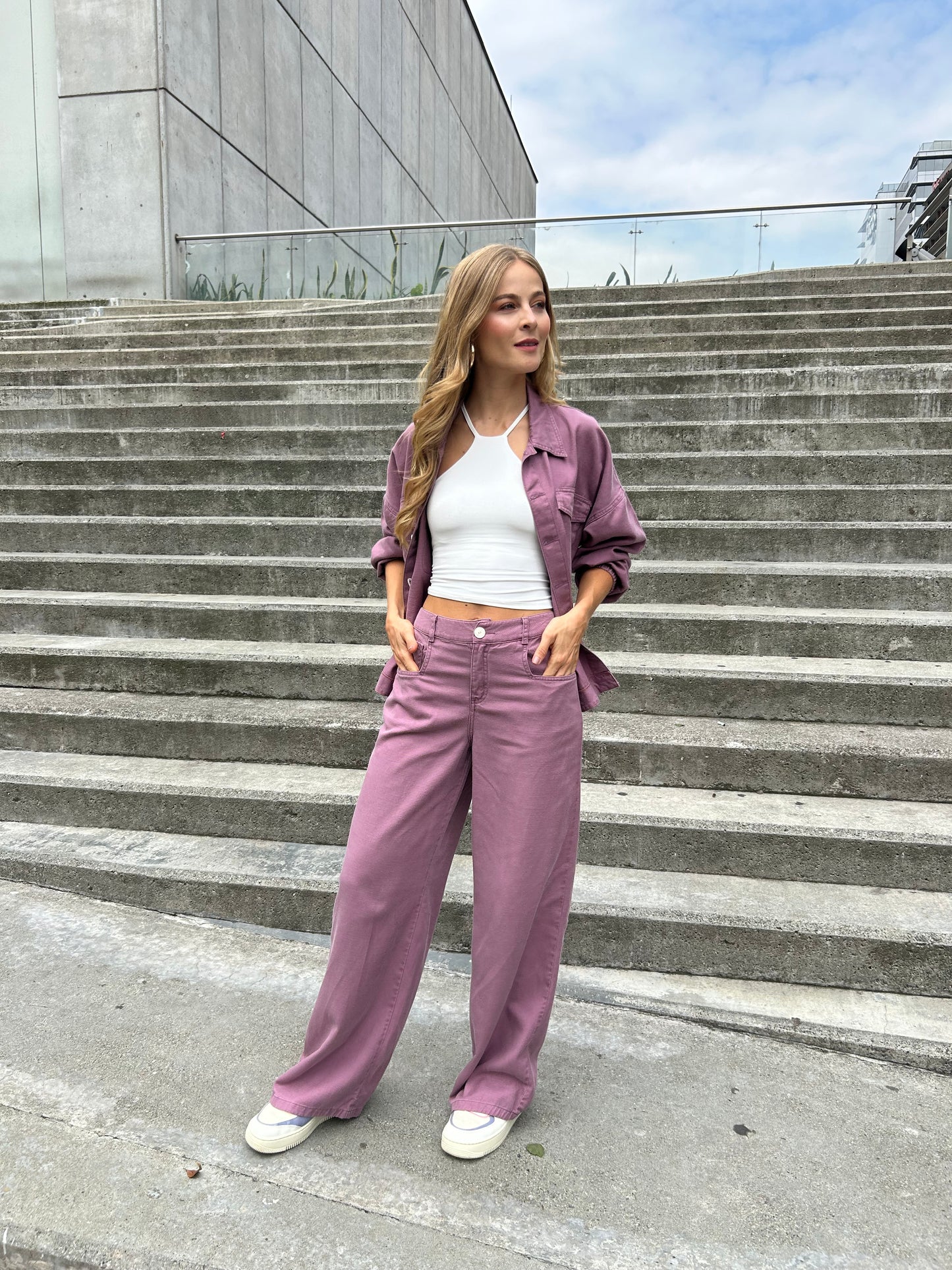 PANTALÓN BOTA AMPLIA