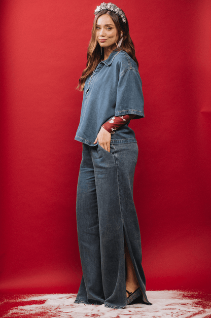 PANTALON EN INDIGO ABERTURAS LATERALES