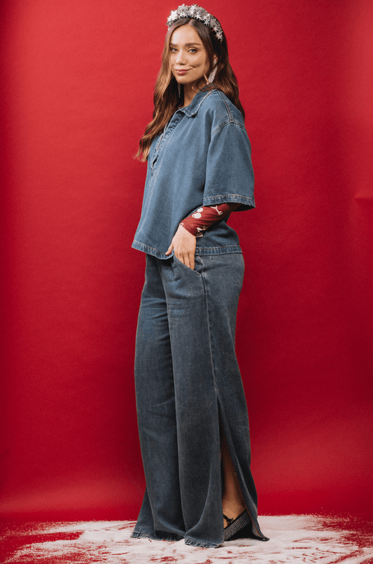 PANTALON EN INDIGO ABERTURAS LATERALES